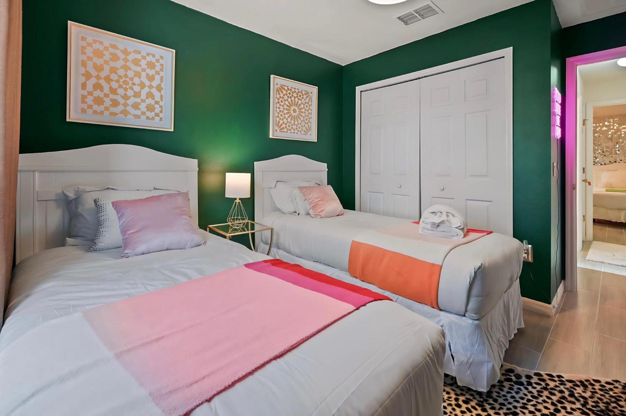 Disney World Getaway: 4 Bedroom - Sunroof - Bbq Bliss ออร์ลันโด ภายนอก รูปภาพ